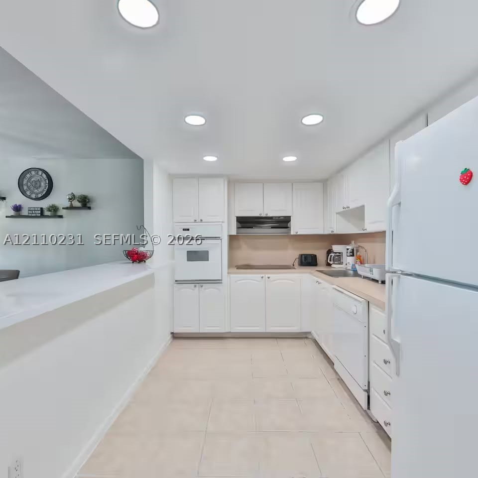 Sunny Isles Beach photo 4