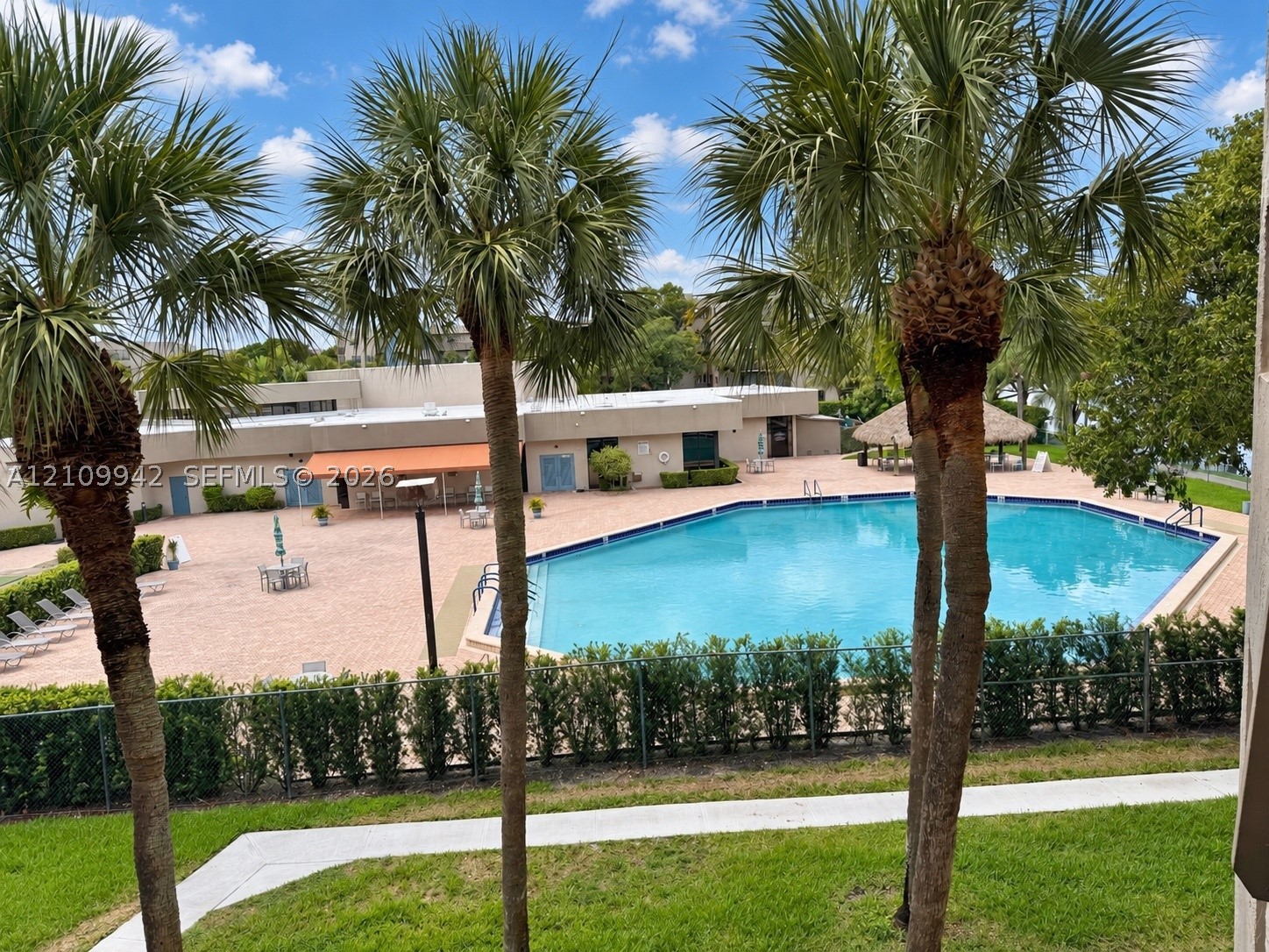 Pembroke Pines photo 3