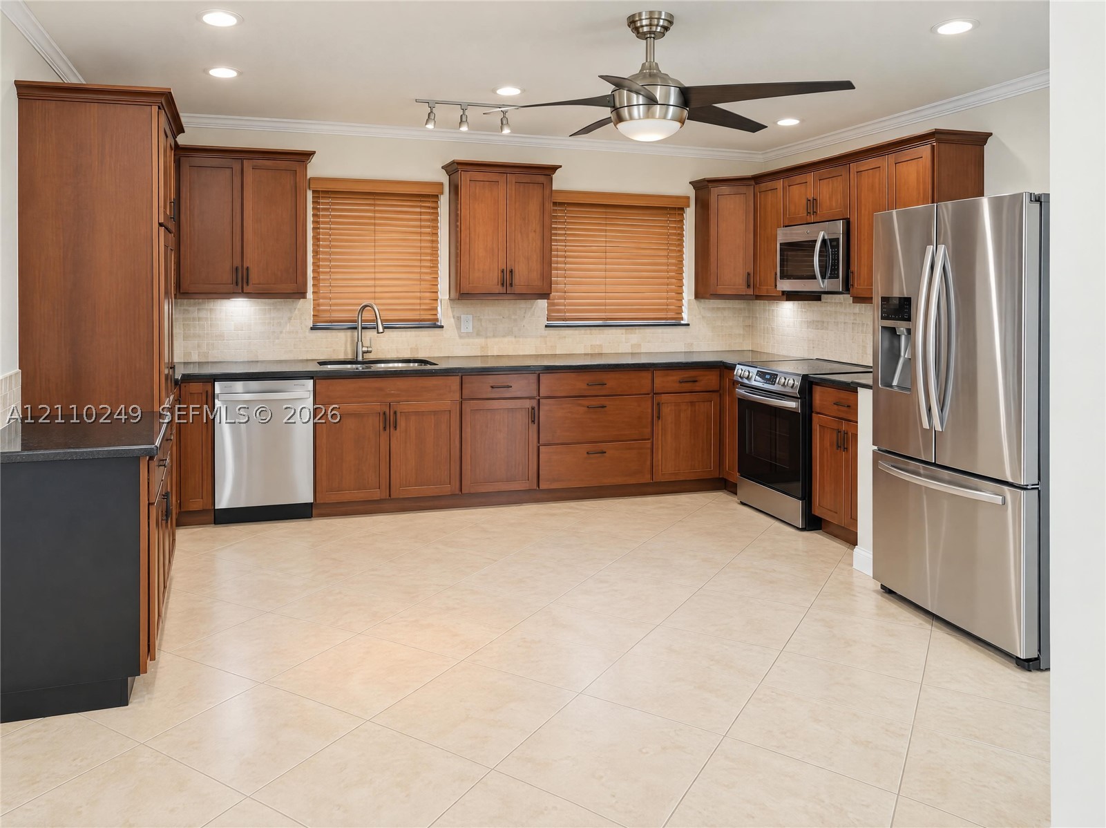 Wilton Manors photo 2