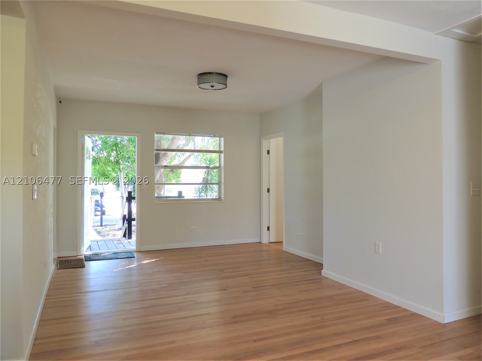 North Miami Beach photo 3