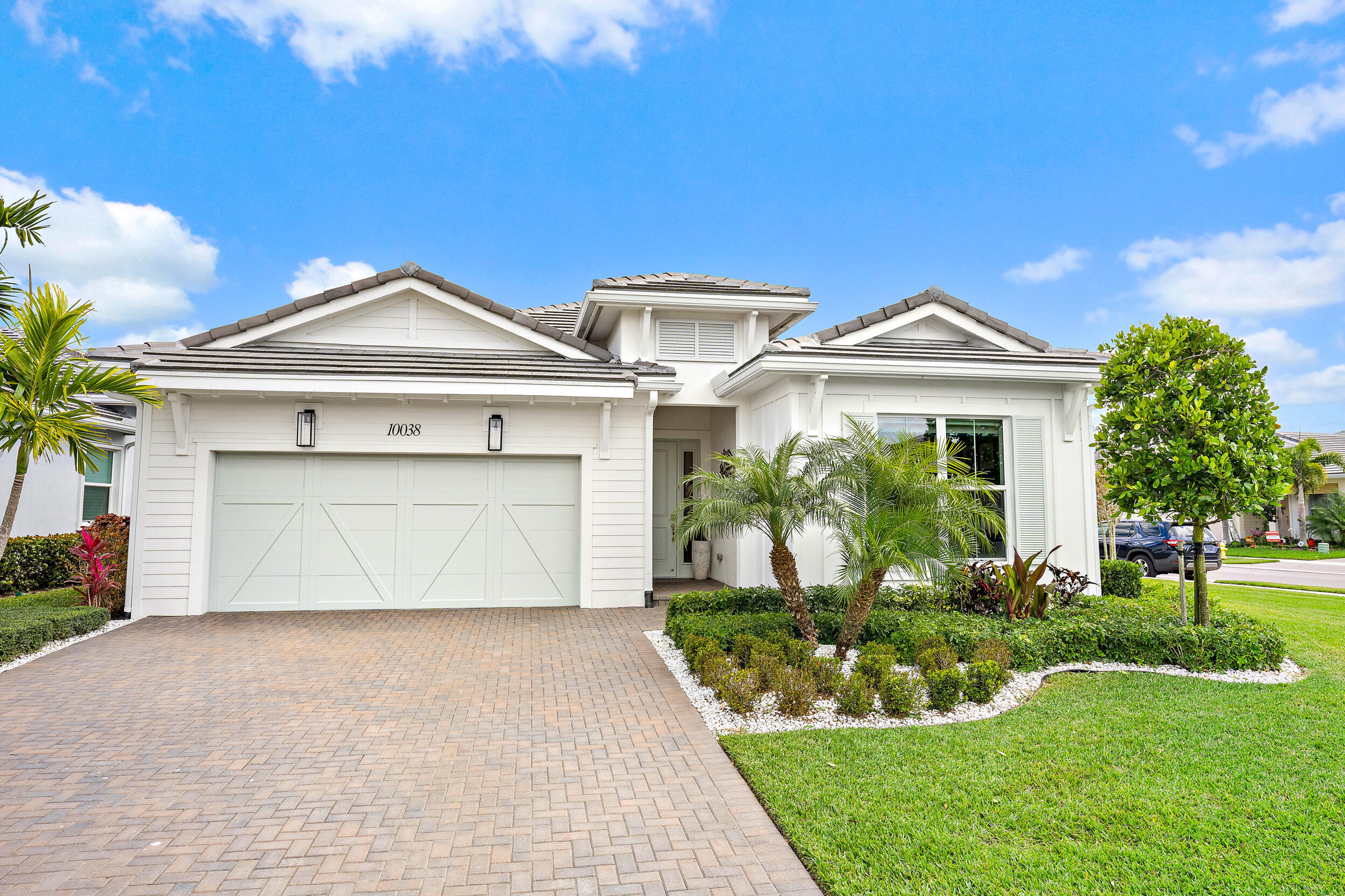 Palm Beach Gardens photo 1