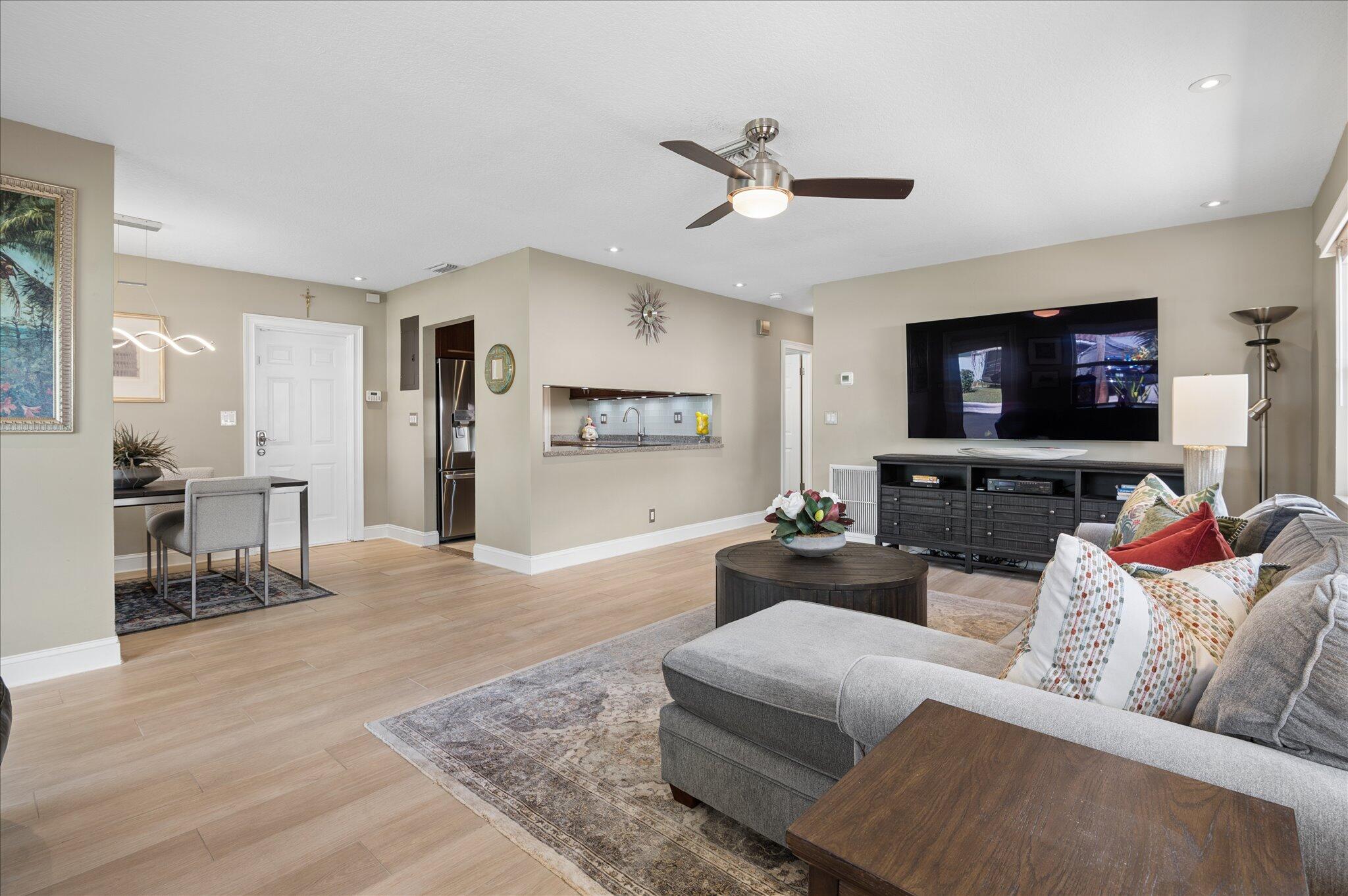 Wilton Manors photo 3