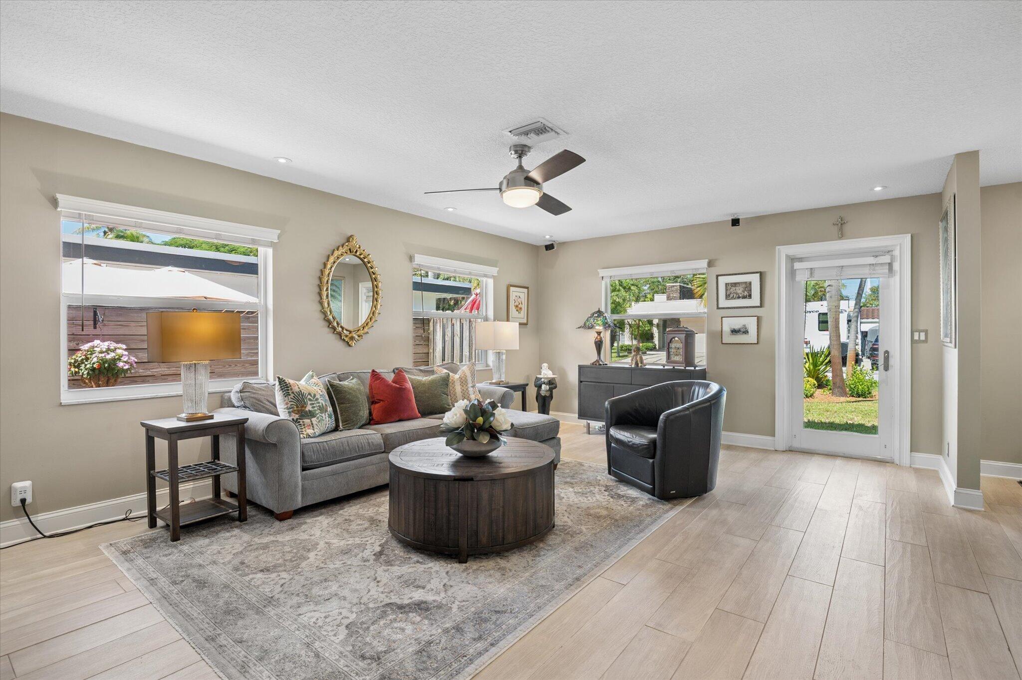Wilton Manors photo 4