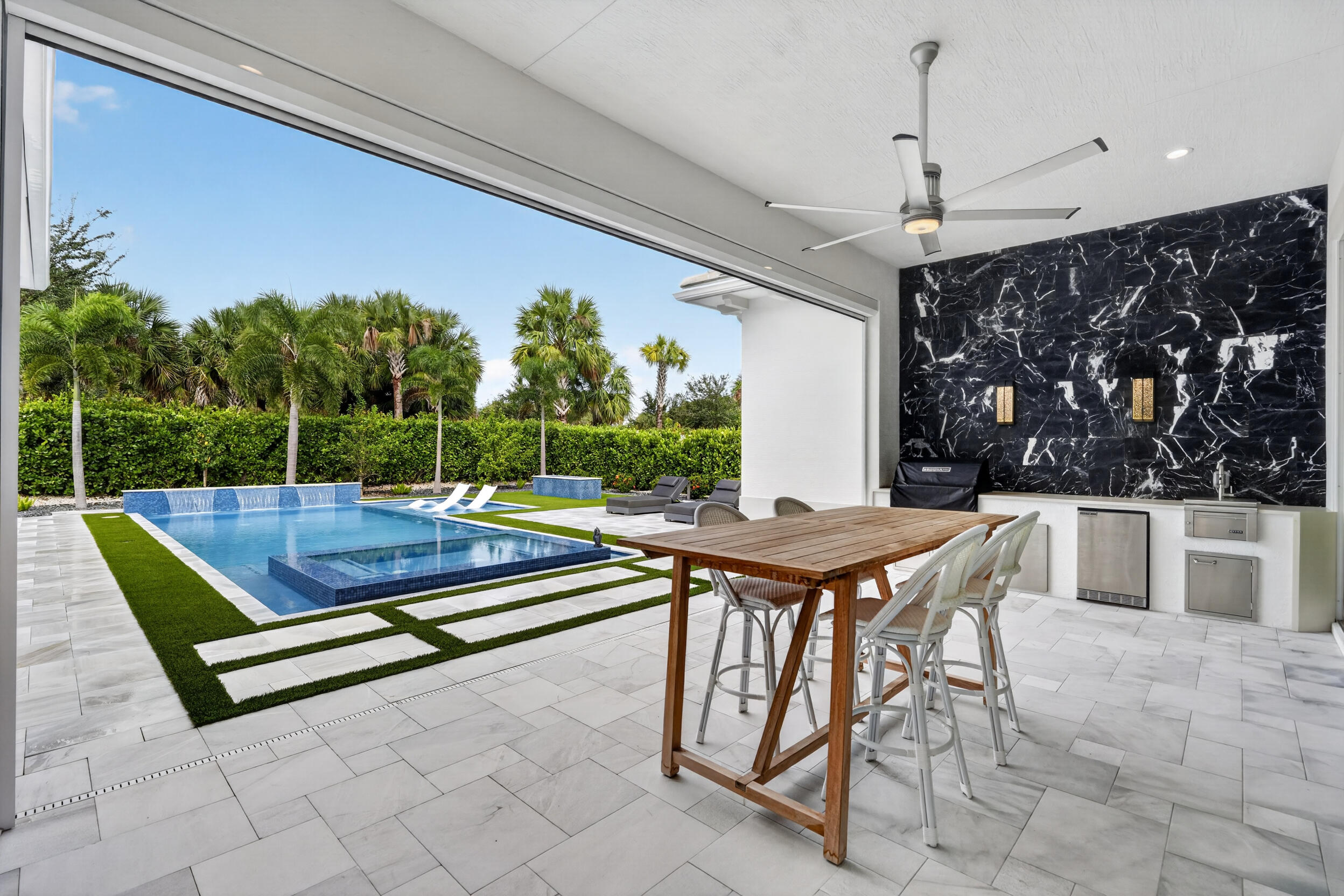 Palm Beach Gardens photo 4