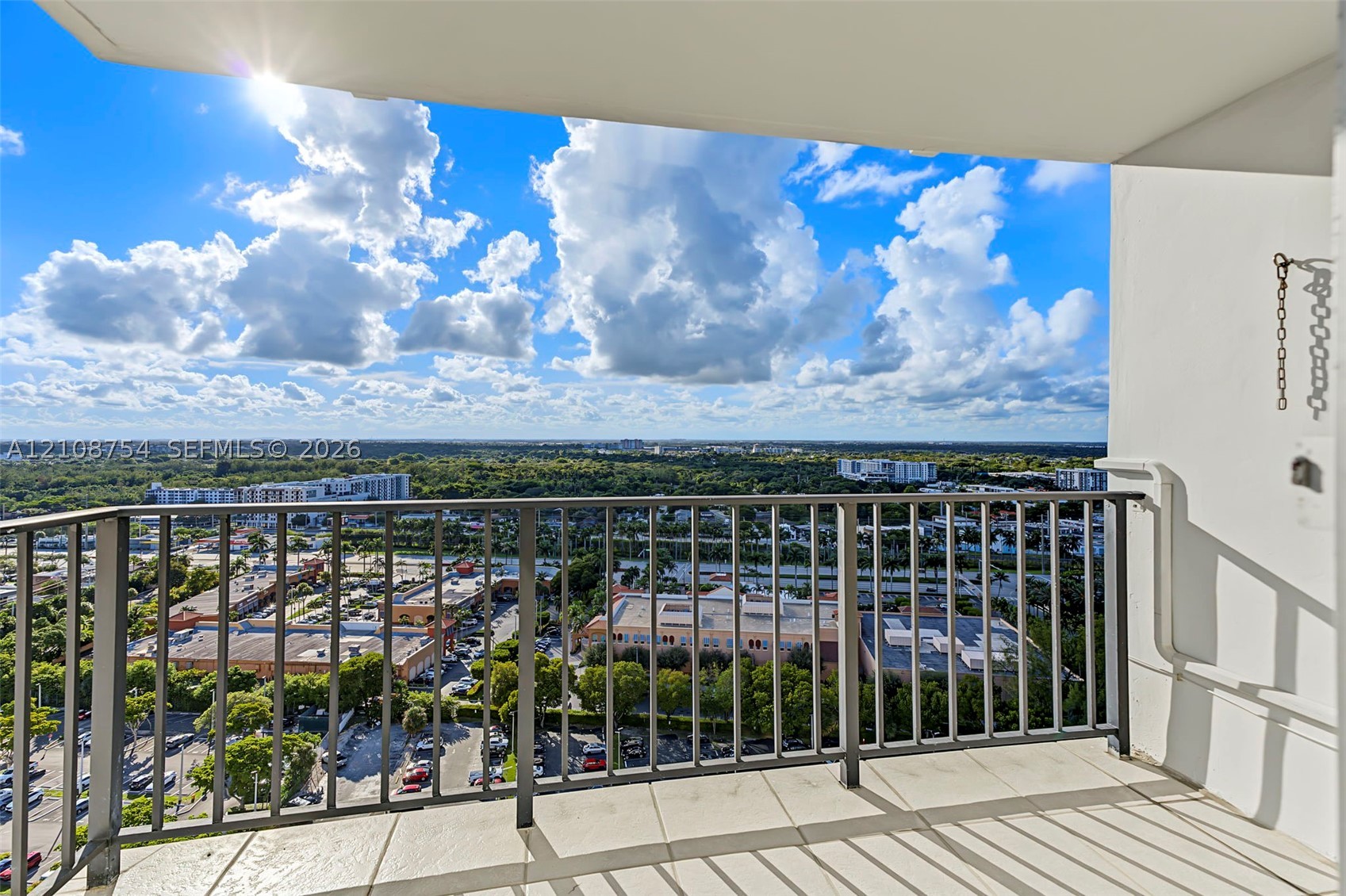 Aventura photo 2