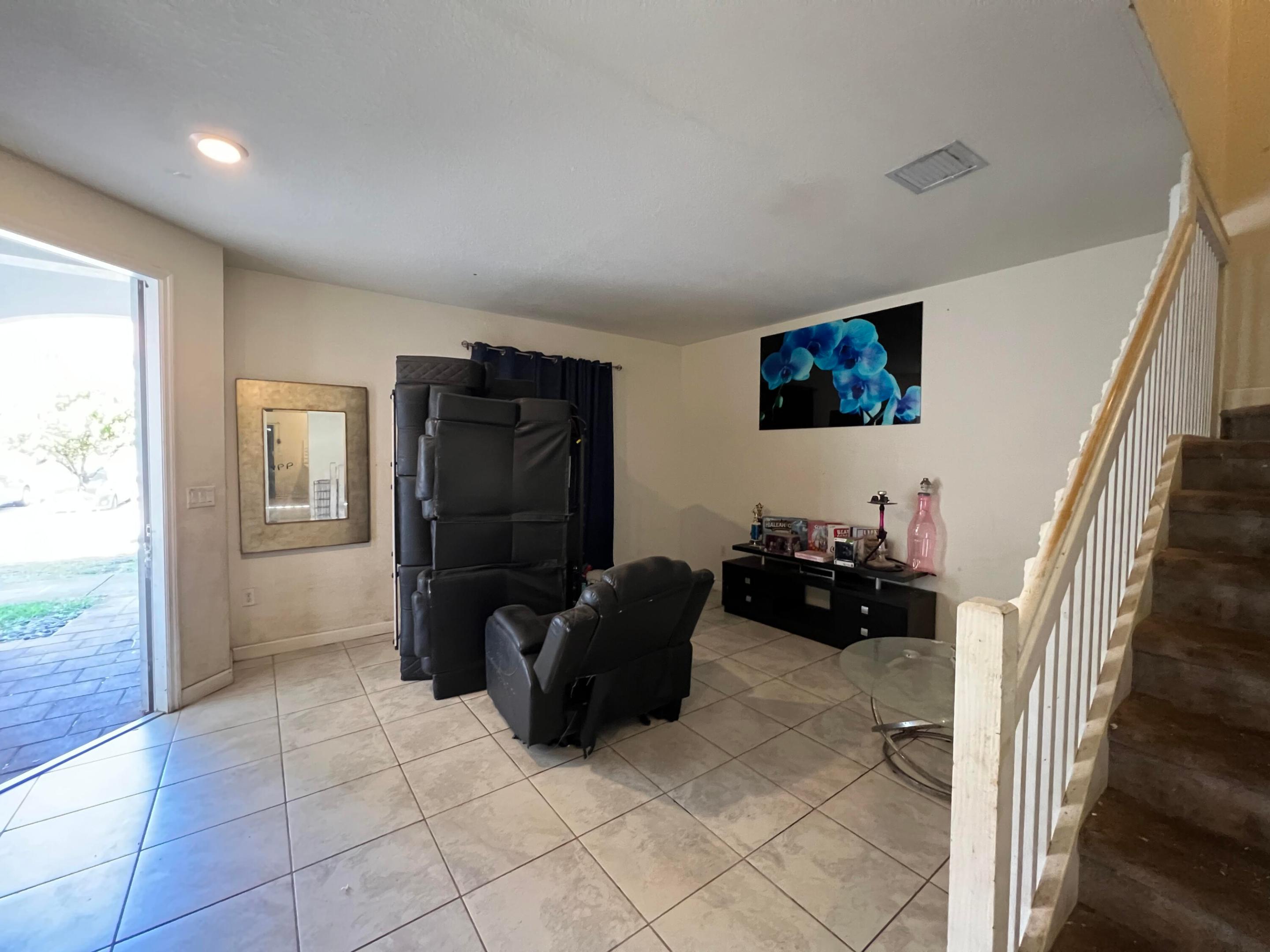 Hialeah photo 5