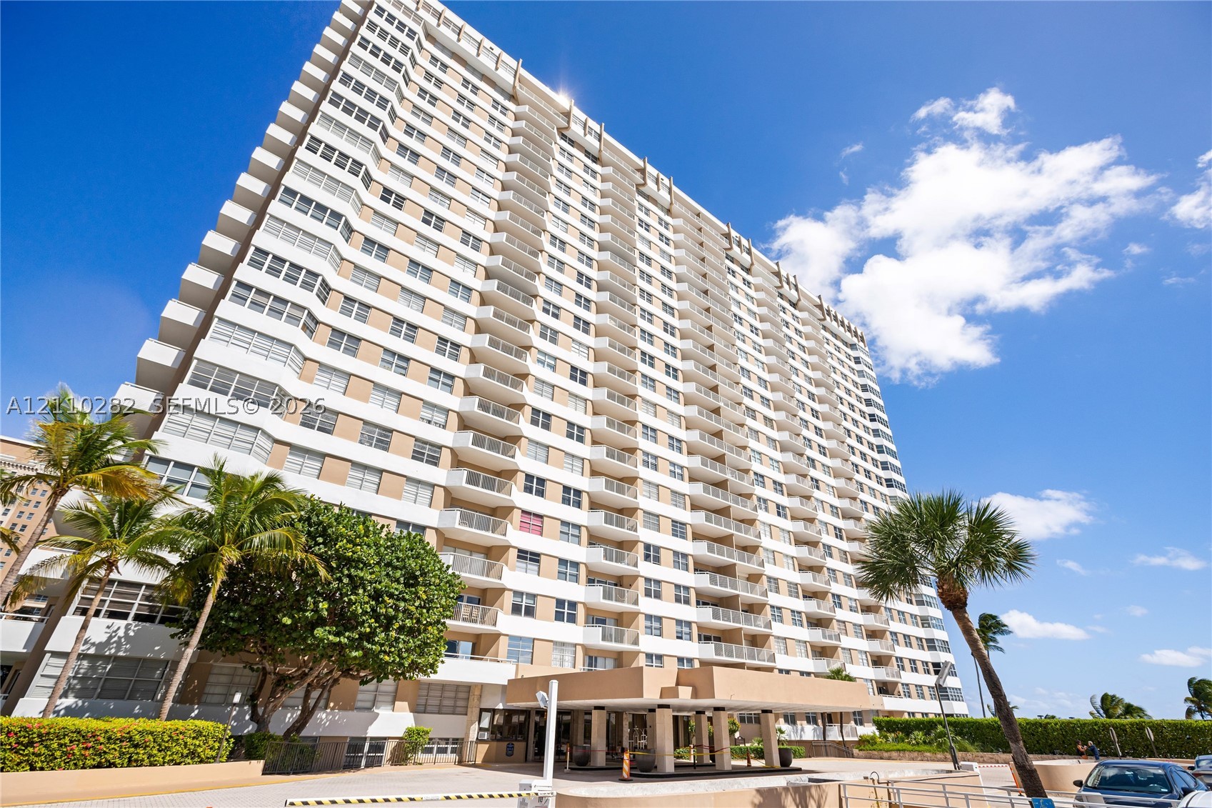 Hallandale Beach photo 2