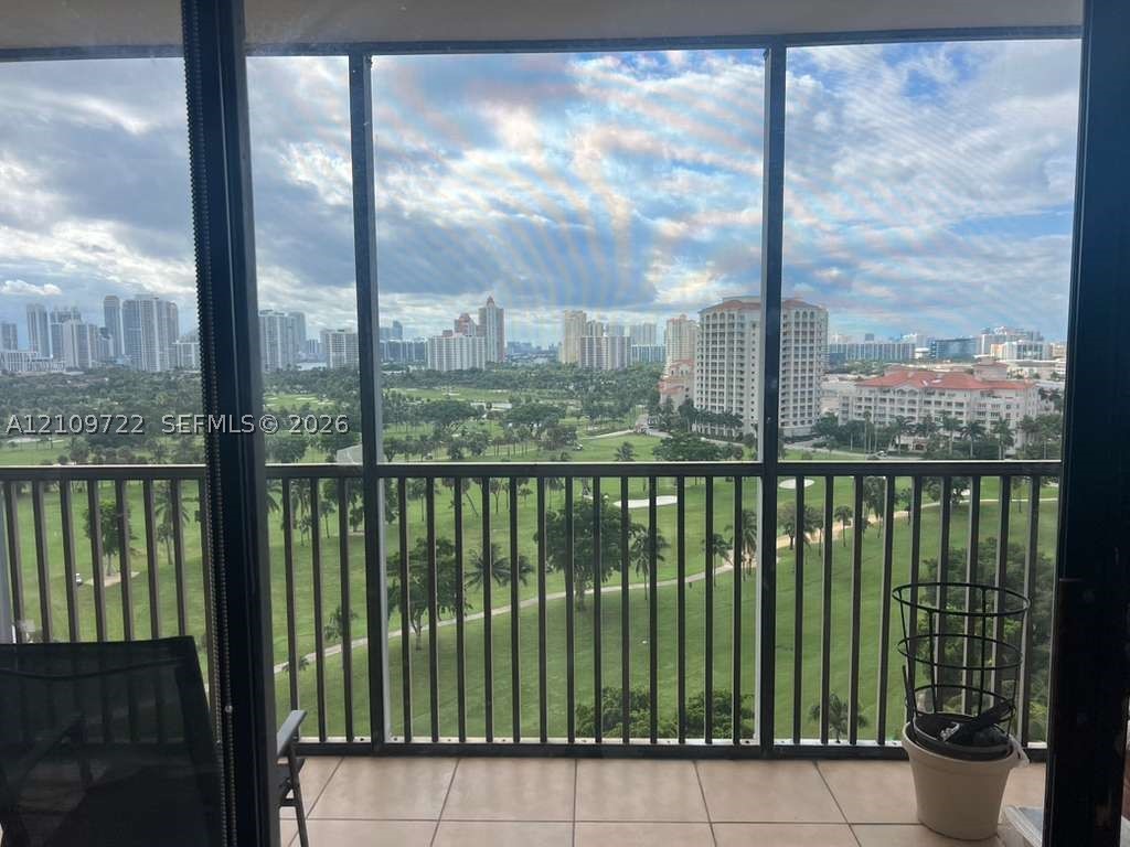 Aventura photo 4