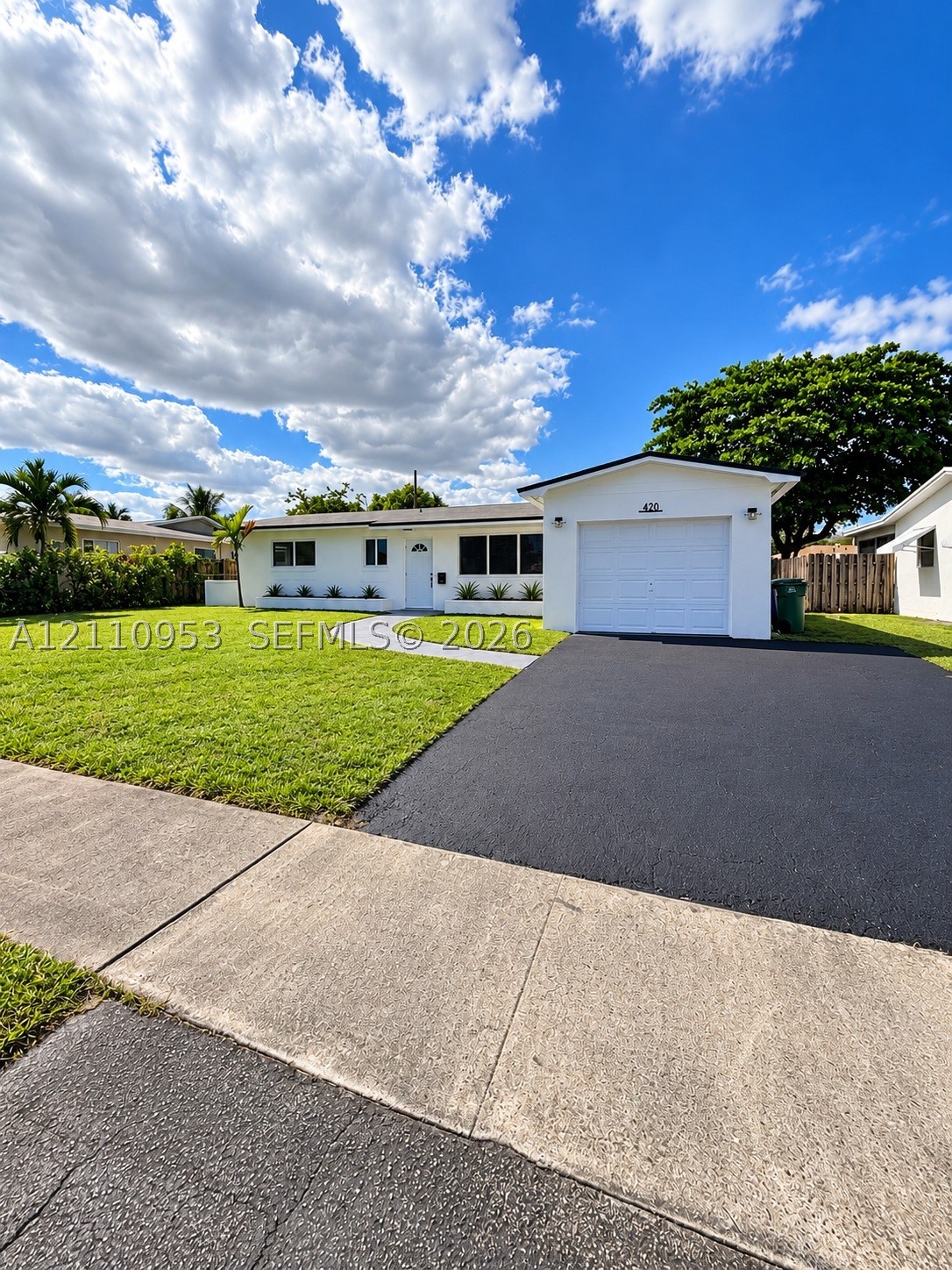 Pembroke Pines photo 2