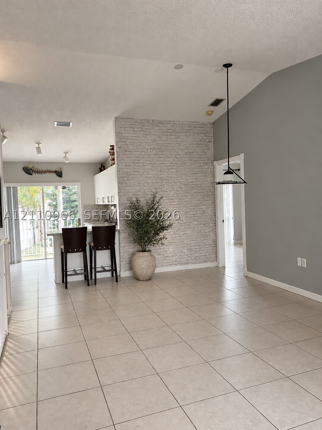 Hialeah photo 4