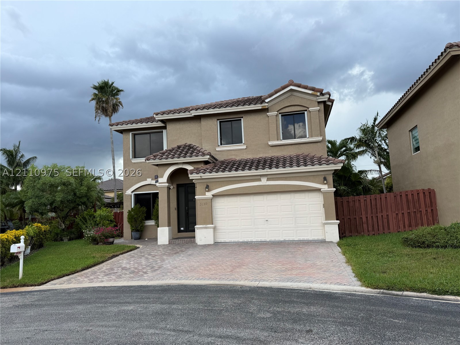 Pembroke Pines photo 2
