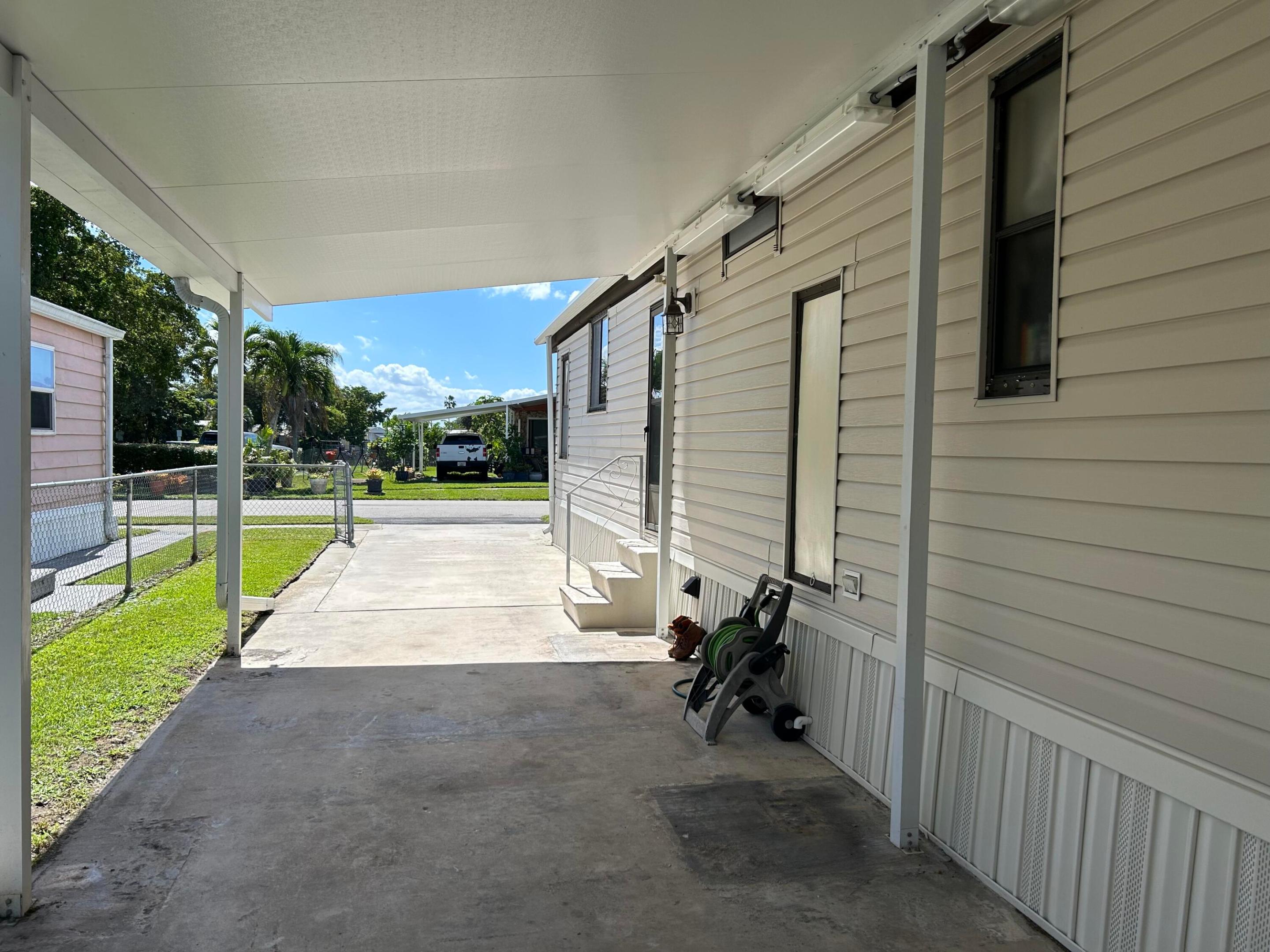 Pembroke Pines photo 4