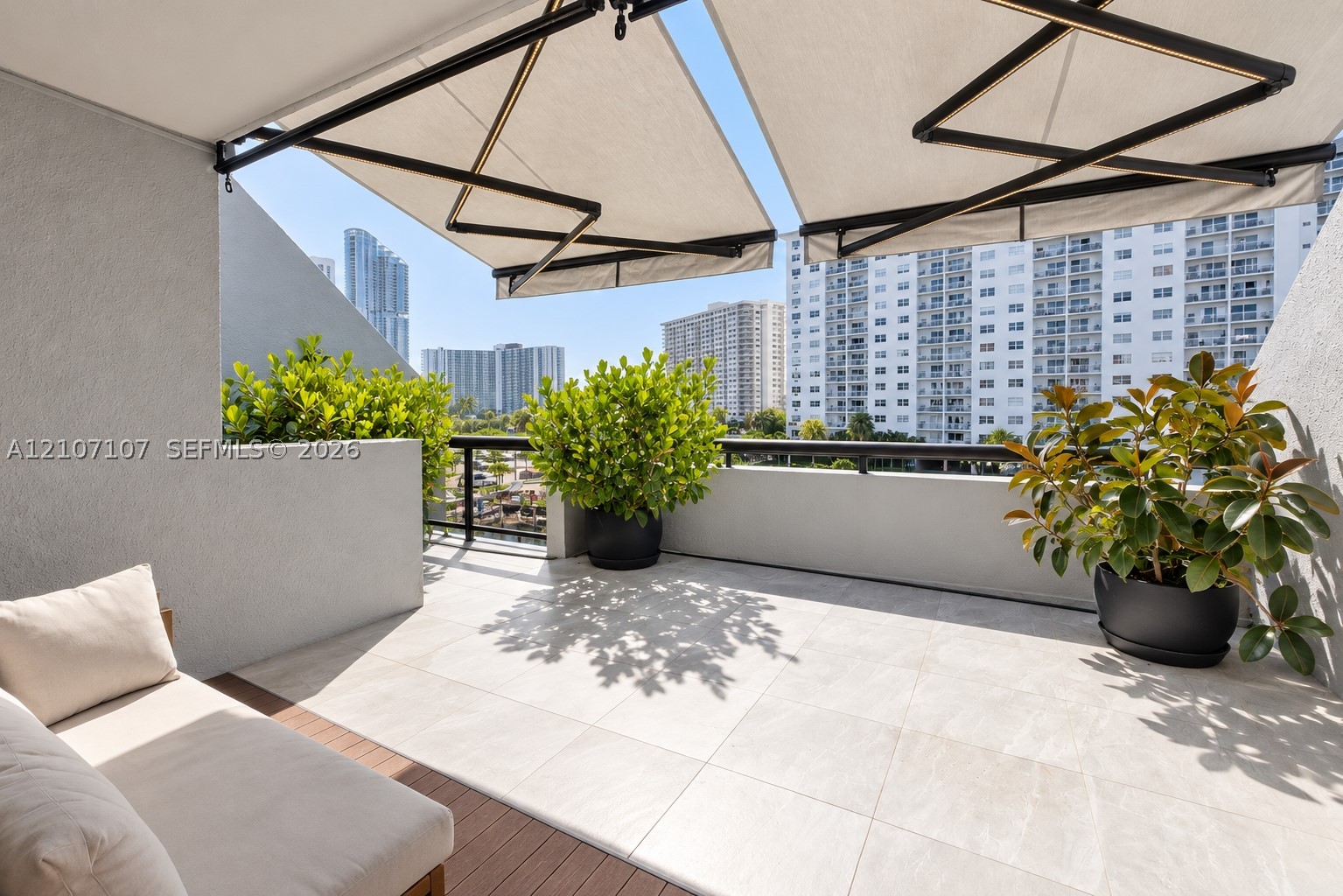 Sunny Isles Beach photo 2