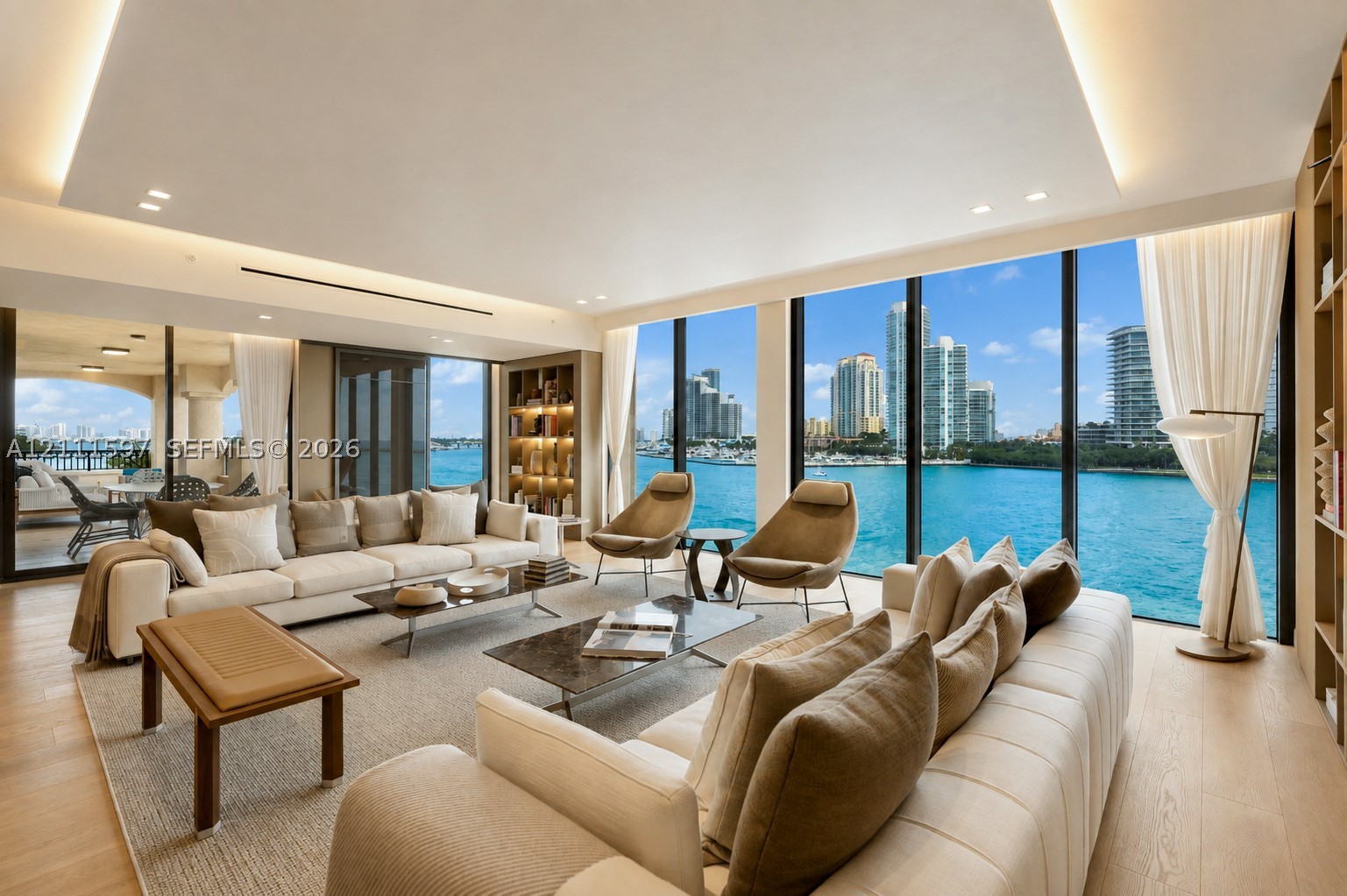 Miami Beach photo 2