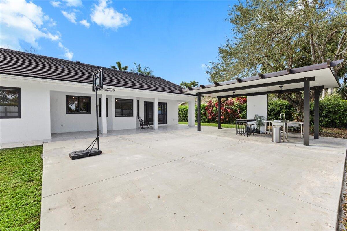 Pembroke Pines photo 2