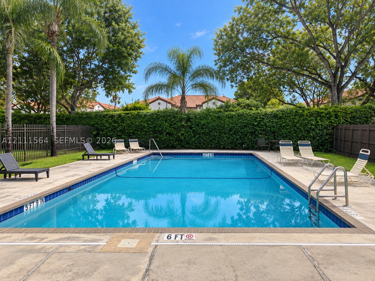Pembroke Pines photo 2