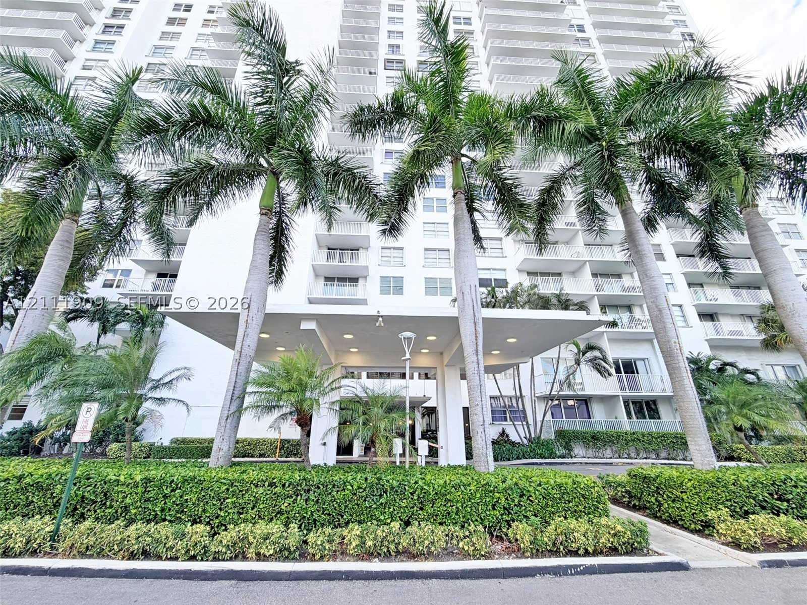 Aventura photo 3