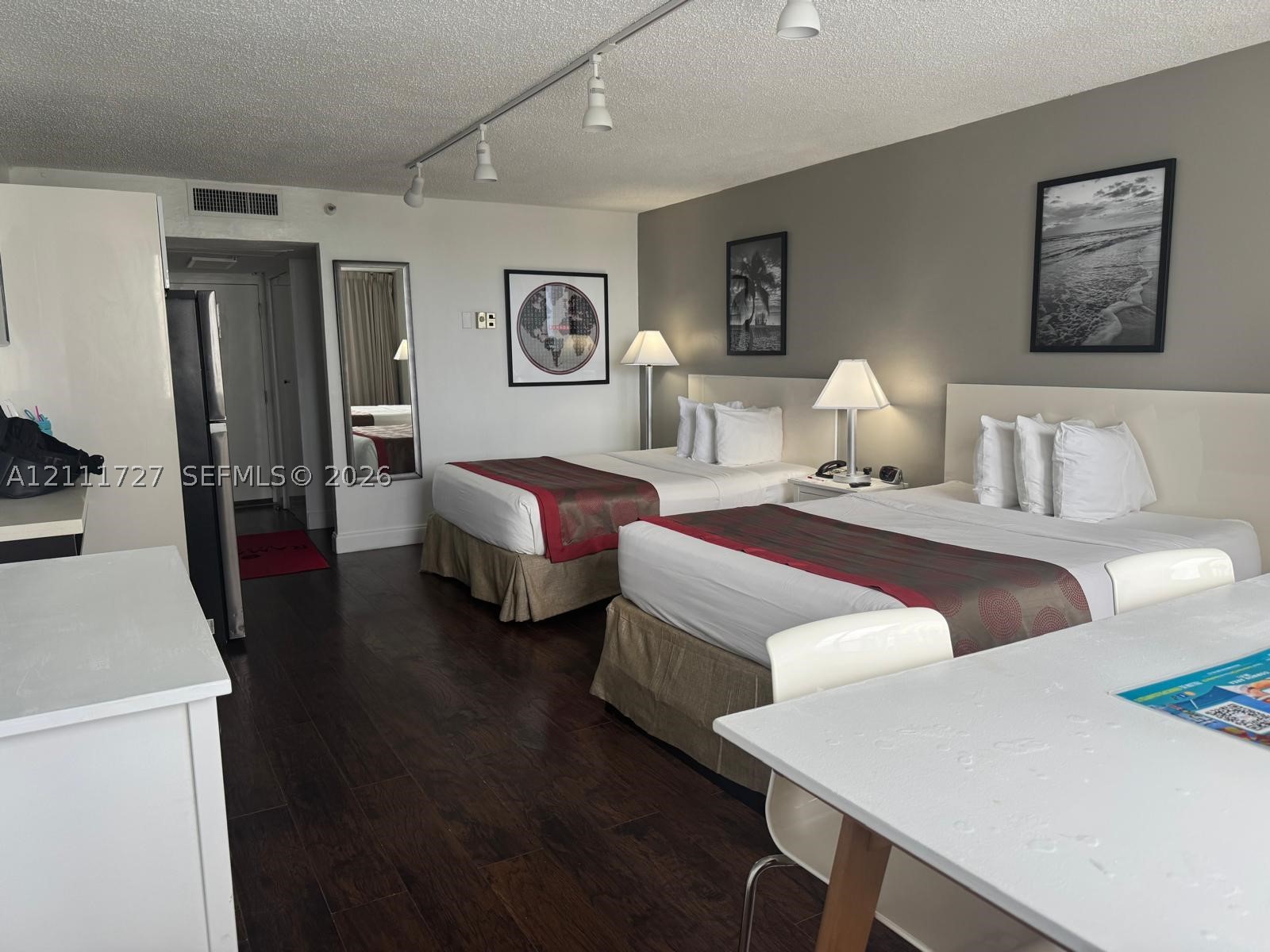 Sunny Isles Beach photo 2