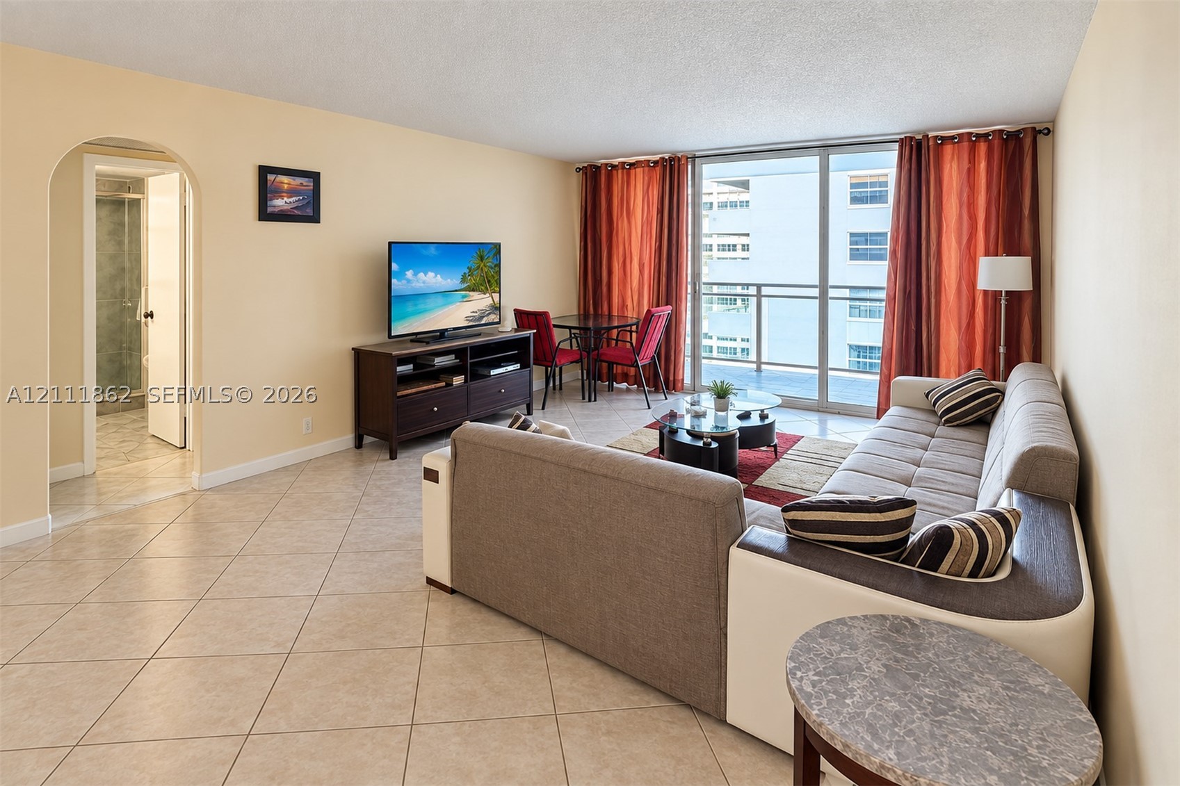 Hallandale Beach photo 2