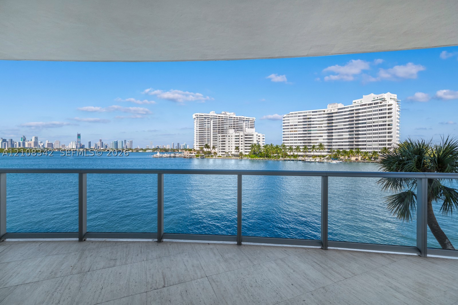 Miami Beach photo 2