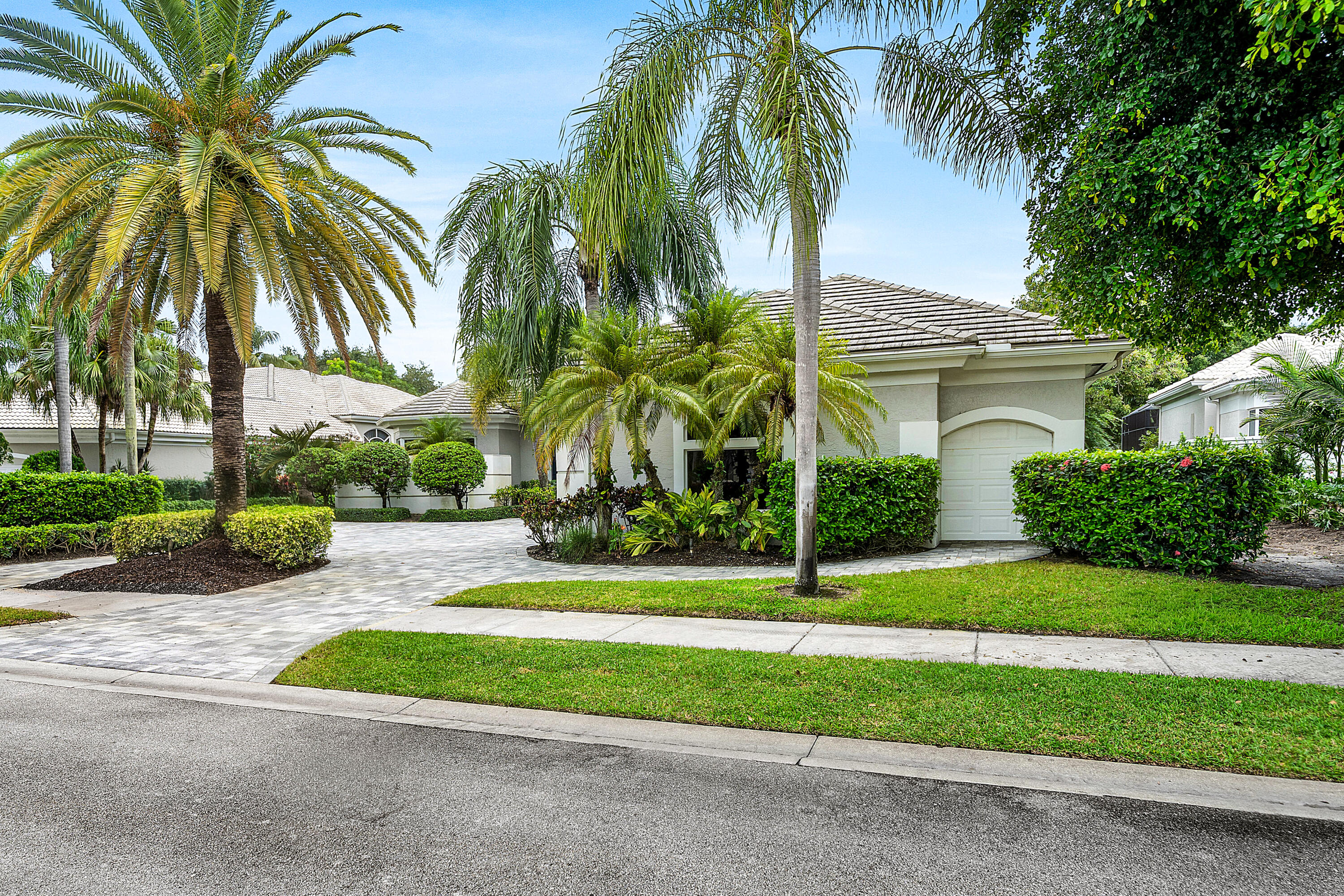 Palm Beach Gardens photo 2