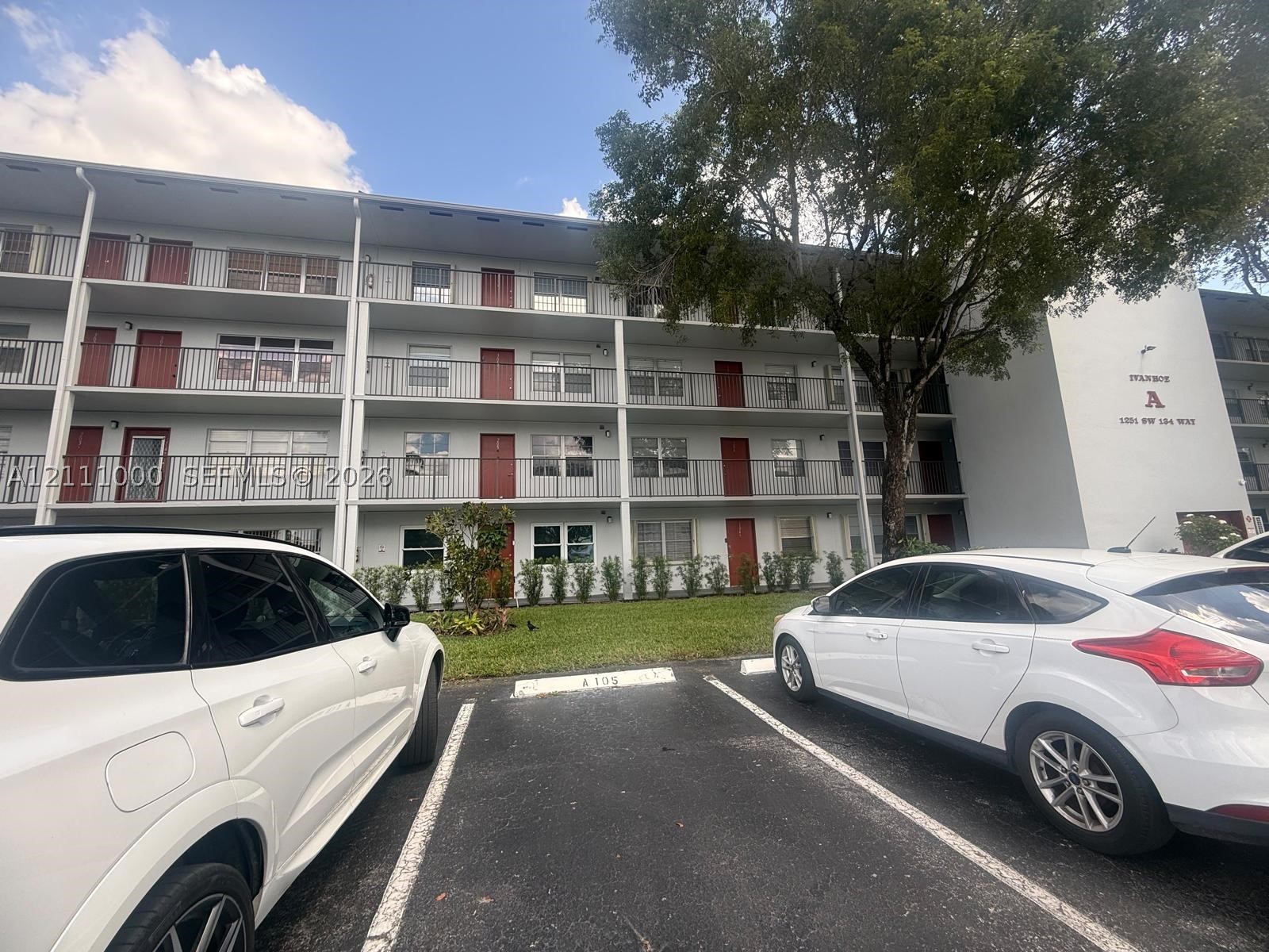 Pembroke Pines photo 4