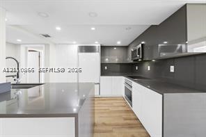 Hallandale Beach photo 5