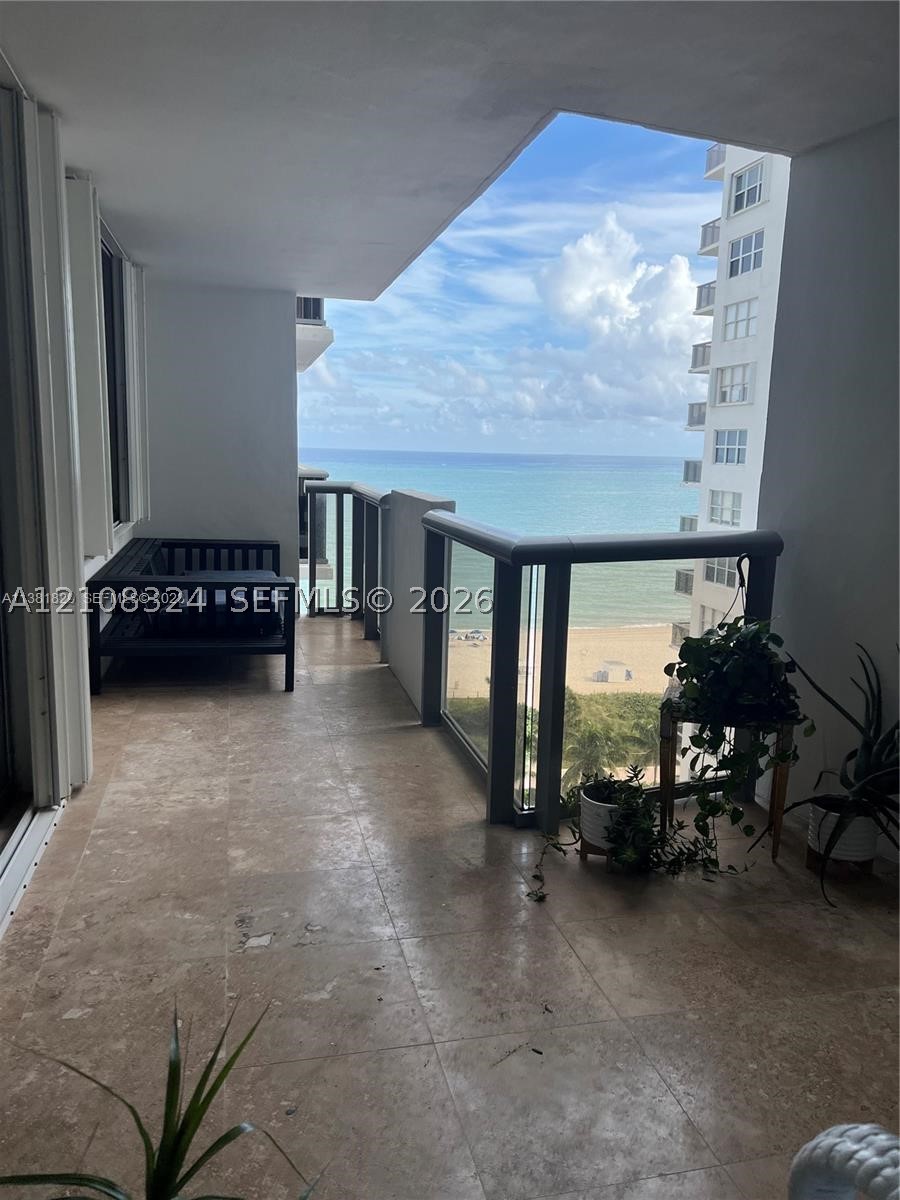 Miami Beach photo 2
