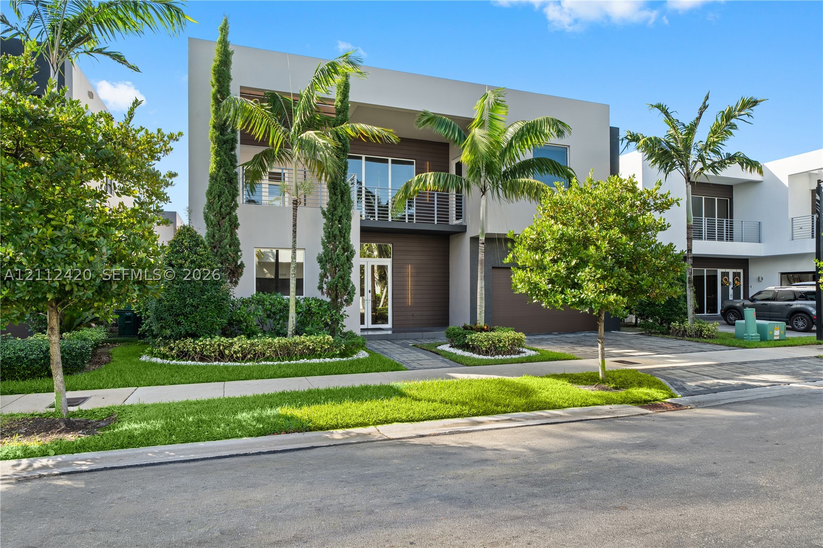 Doral photo 2