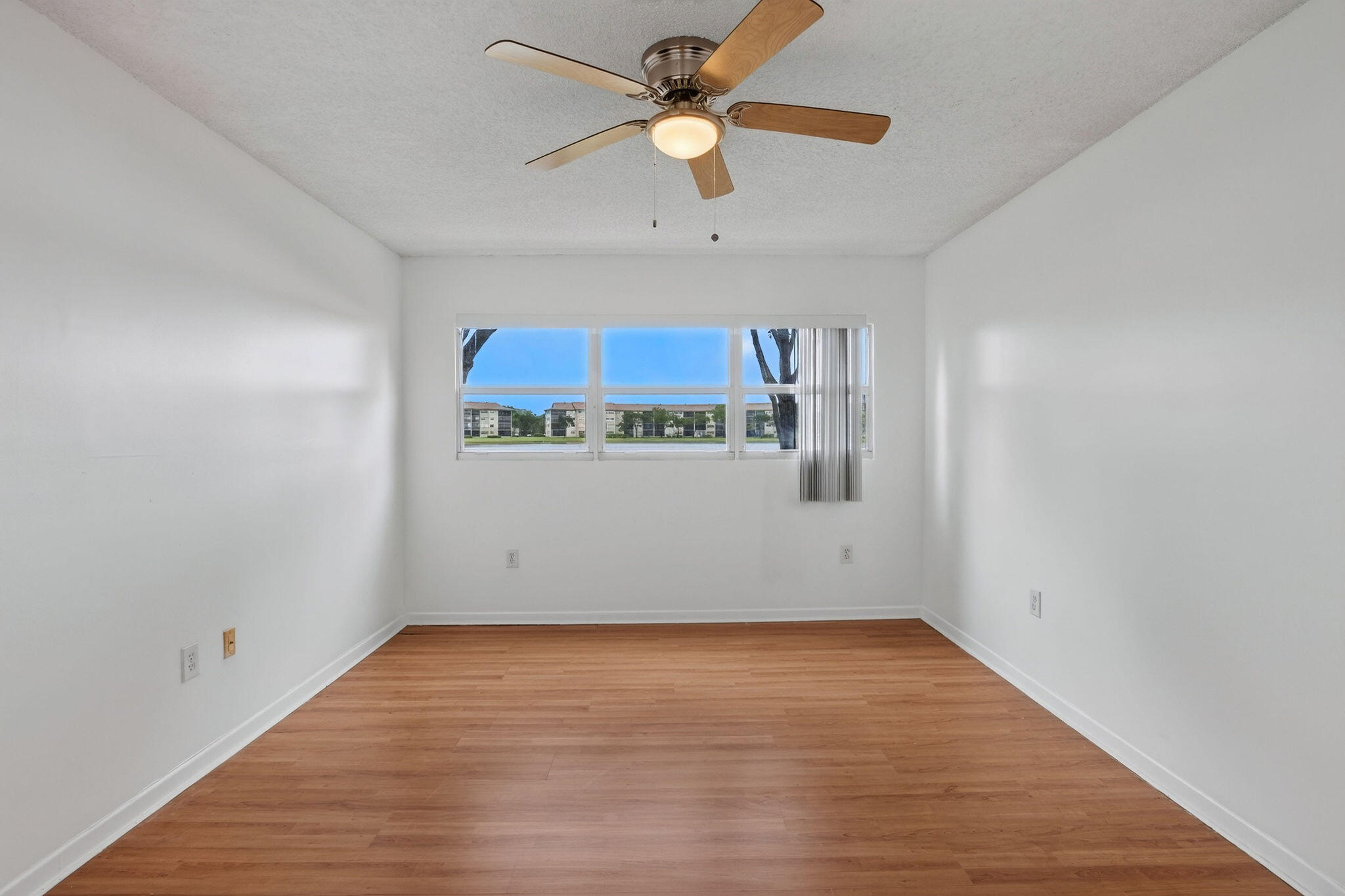 Pembroke Pines photo 2