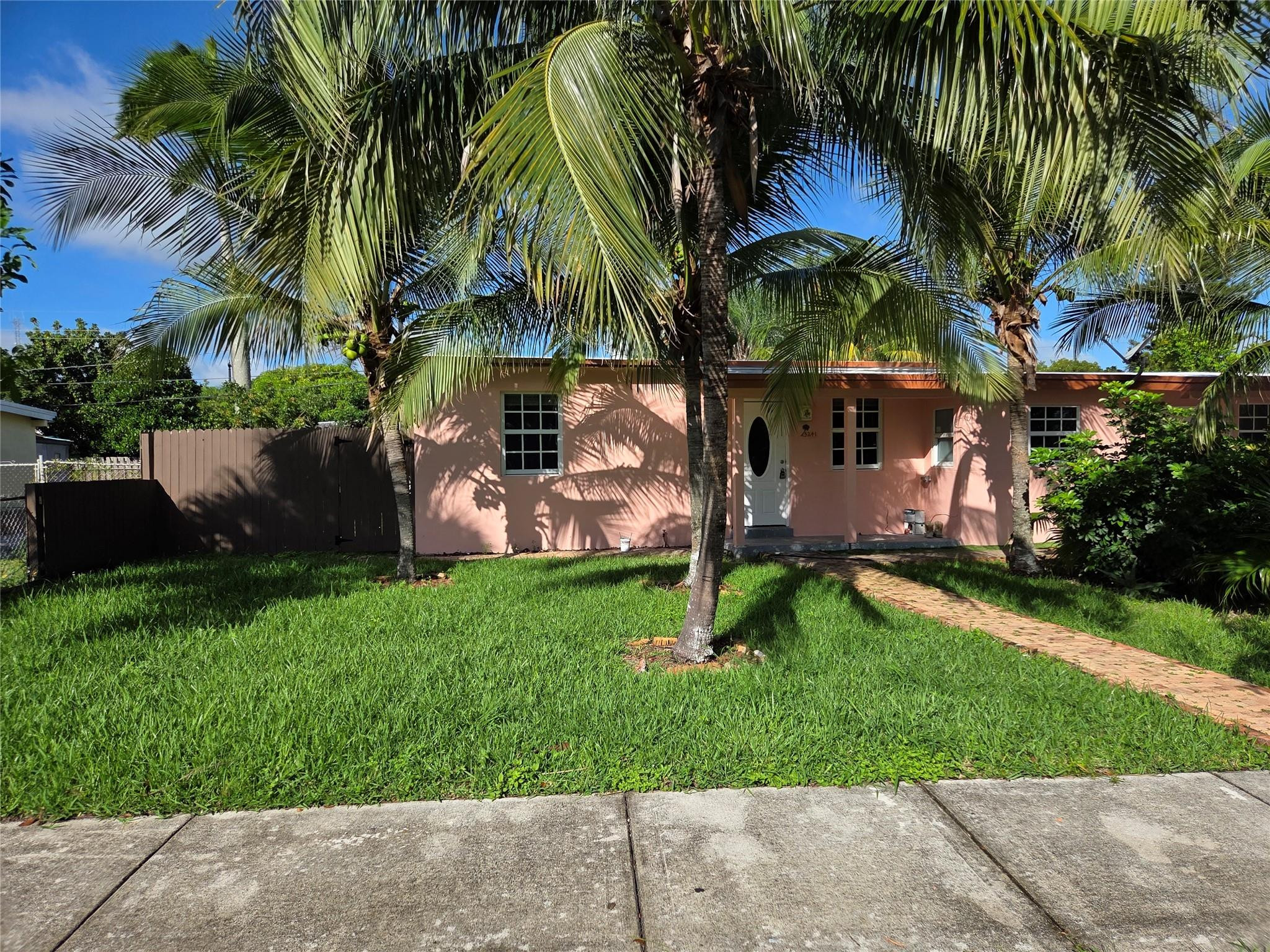 Pompano Beach photo 2