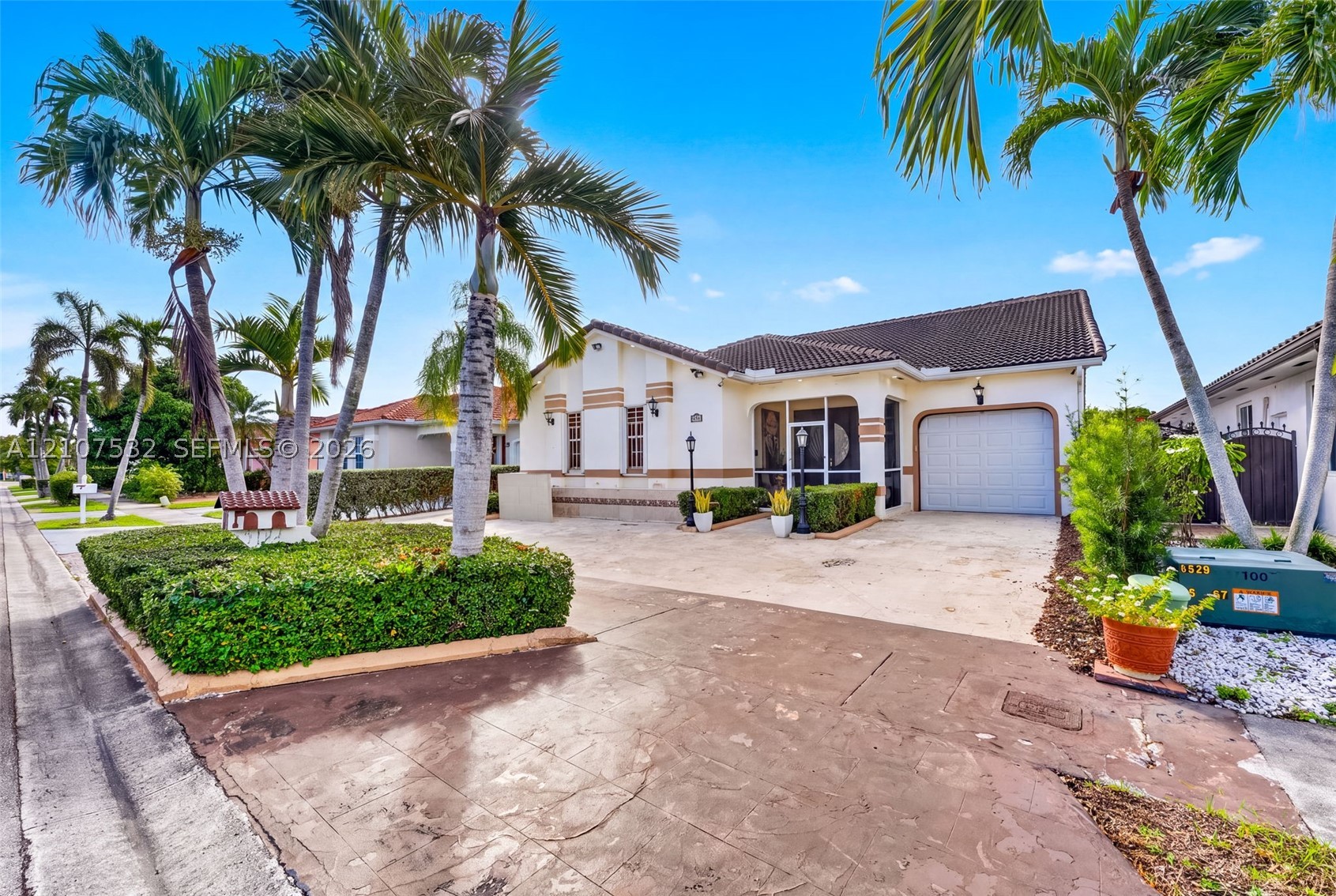 Miami Lakes photo 2