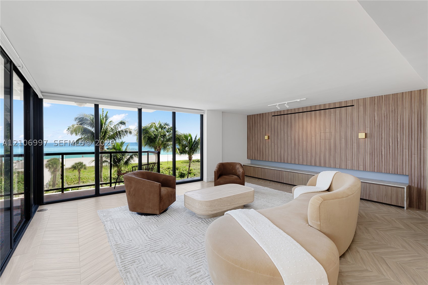 Miami Beach photo 2