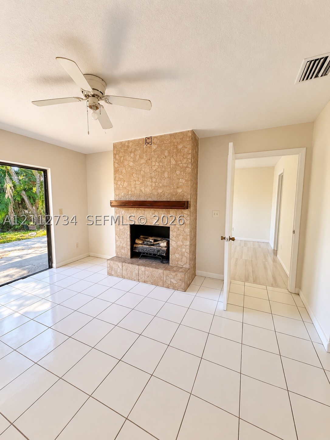 Miramar photo 4