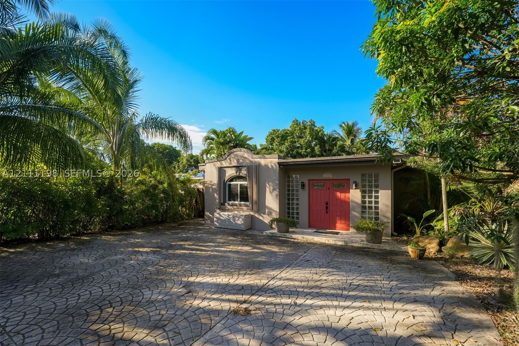 North Miami photo 3