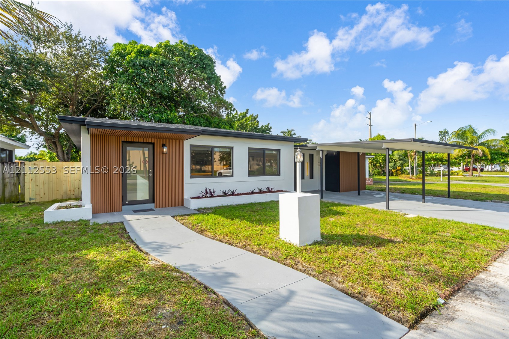 North Miami Beach photo 2