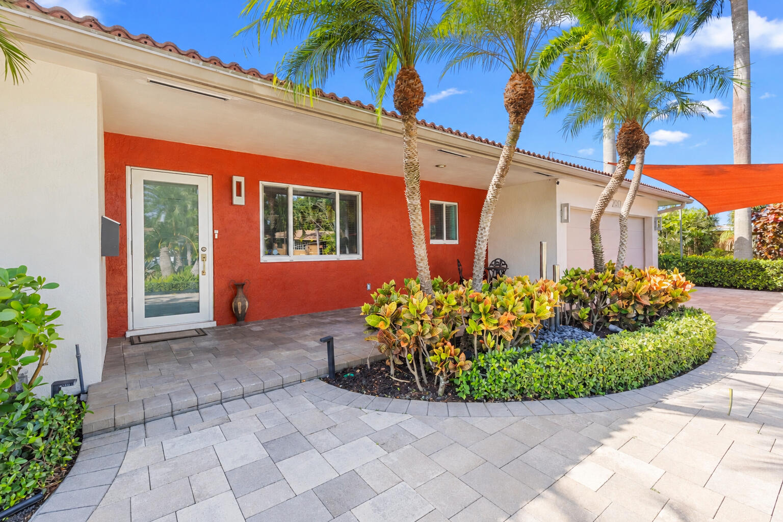 Wilton Manors photo 3