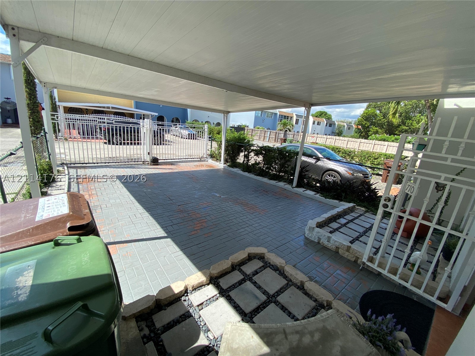 Hialeah photo 3
