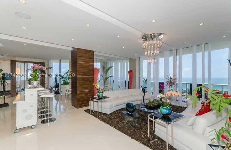 Aventura photo 1